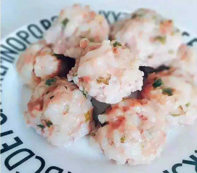 南京特色美食小吃一条街：一场味蕾的盛宴